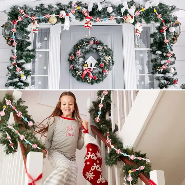 The beaded Christmas tree garland display effect on stairs and doors